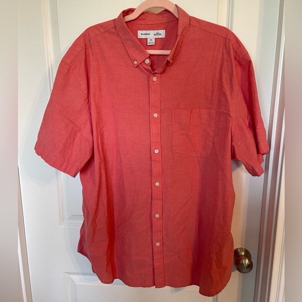 Old Navy Pink Men’s short sleeve button down top size XXL